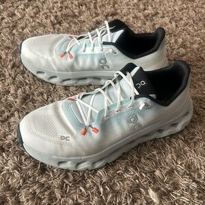 Mens On cloud Tilt shoes size 11.5